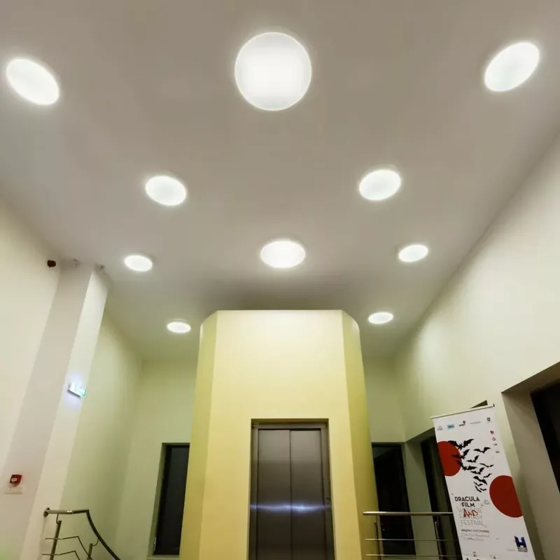 XFORM ROUND LED mennyezeti lámpa Legjobb ár