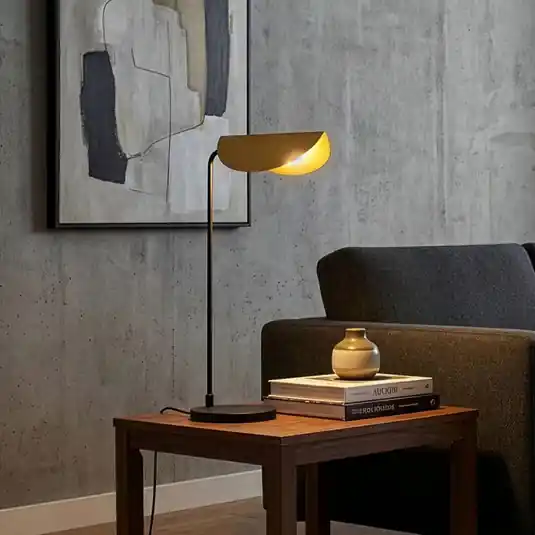 Akciós ár Asztali világítás Corner, fekete/arany, magasság 57 cm, E14