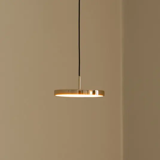 UMAGE LED lógó lámpa Asteria Micro, csiszolt sárgaréz, Ø 15 cm Utolsó esély