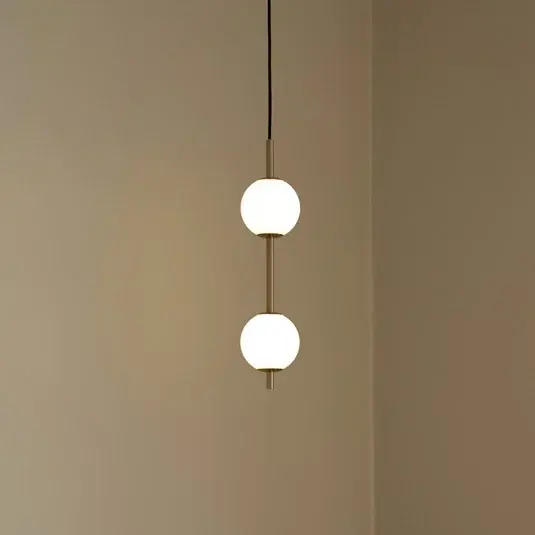 UMAGE LED lógó világítás Audrey, sárgaréz színű, 2 izzós. Ø 12 cm Végkiárusítás
