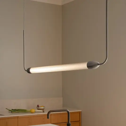 Prémium UMAGE LEMON SQUEEZE LINEAR lógó világítás, acél, 138 cm, GU10