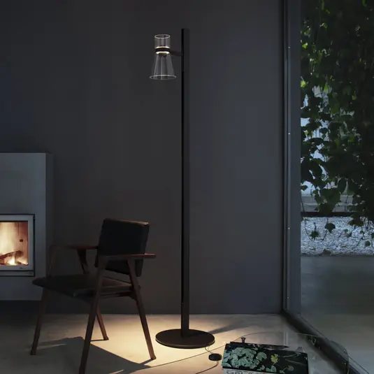 FLOS Nocturne F1 Cone LED álló lámpa, fekete, 1 izzó, 206 cm Ne maradj le