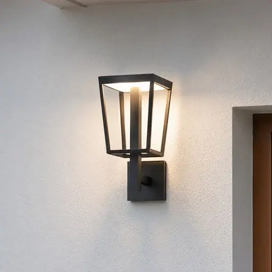 Lucande Lynx LED kültéri fali világítás, 35,5 cm, fekete, IP44 Kedvezmény