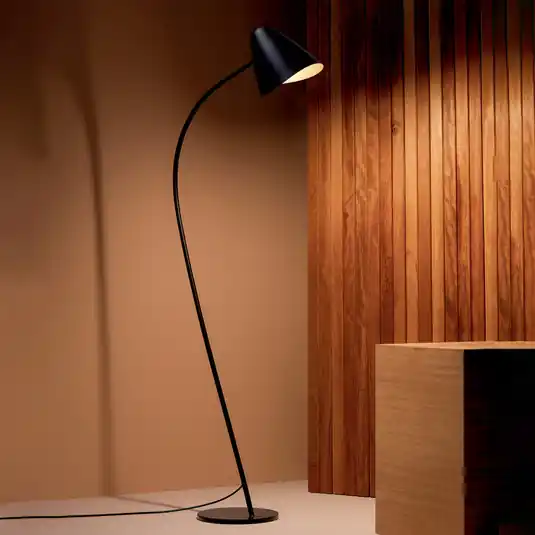 Bestseller LEDS-C4 Organic állólámpa, forgatható fej