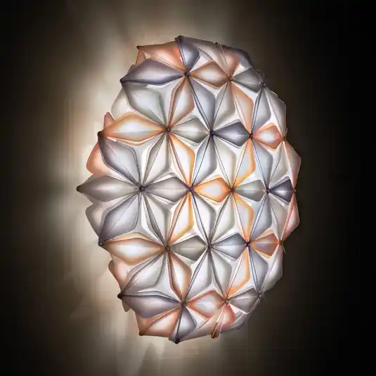 Gyors kiszállítás Slamp La Vie L mennyezeti világítás, szélesség 71 cm, borostyánszínű