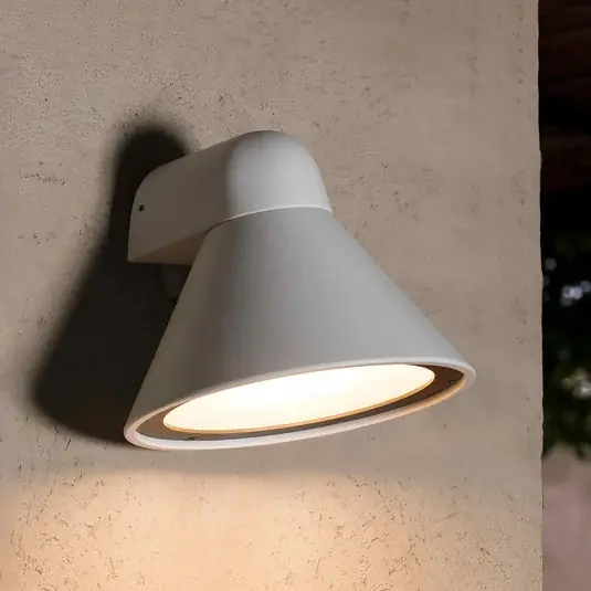 Alacsony ár Kültéri fali lámpa Pals, IP65 fehér matt