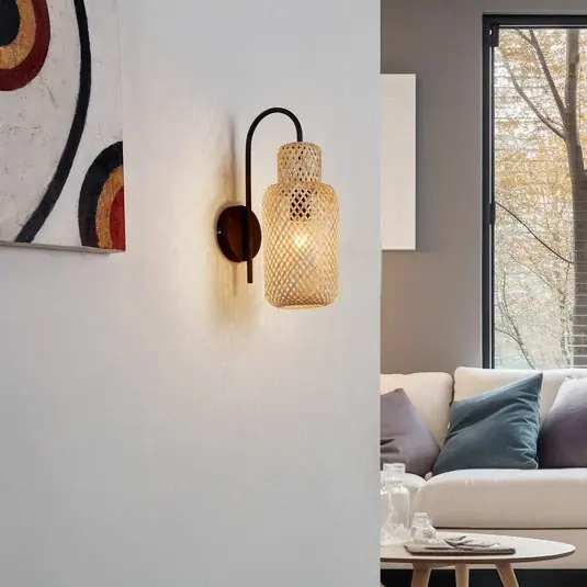 Szuper ajánlat Lindby Venora fali lámpa, magasság 43 cm, fekete, fa, bambusz