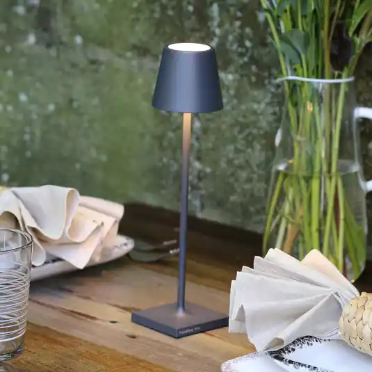 Zafferano Poldina micro újratölthető világítás, IP65 sötét szürke Ajánlat