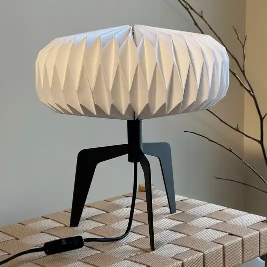 Dyberg Larsen Ventnor asztali lámpa, fekete/fehér, magasság 34 cm, Árcsökkenés