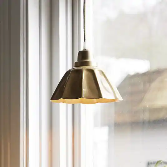 PR Home Ester lógó világítás, sárga, Ø 17 cm, vas, dugasz Azonnali szállítás